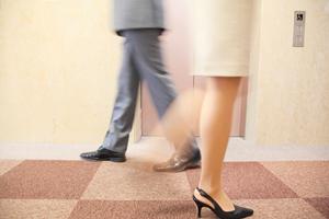 覆面調査はサービス利用して提出書を作成